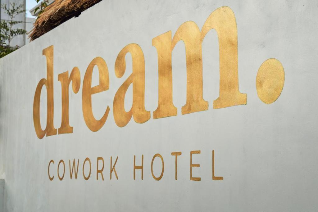Dream Cowork Hotel Kuta  Exterior photo
